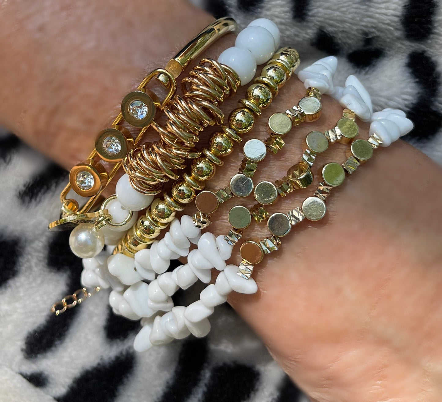 Summer white and gold. White howlite chip multi strand bracelet. White bead bracelet with gold and gold cz bangle. Set of 4