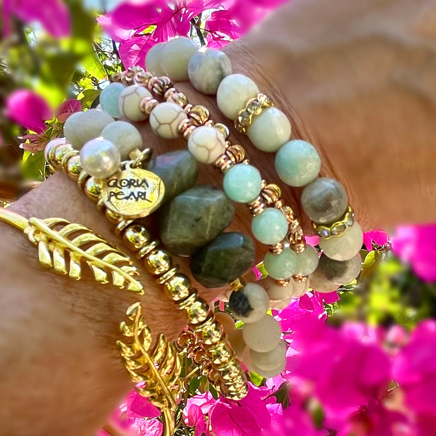 Amazonite and cream howlite beads accented with gold leaf cuff/Bead bracelet set