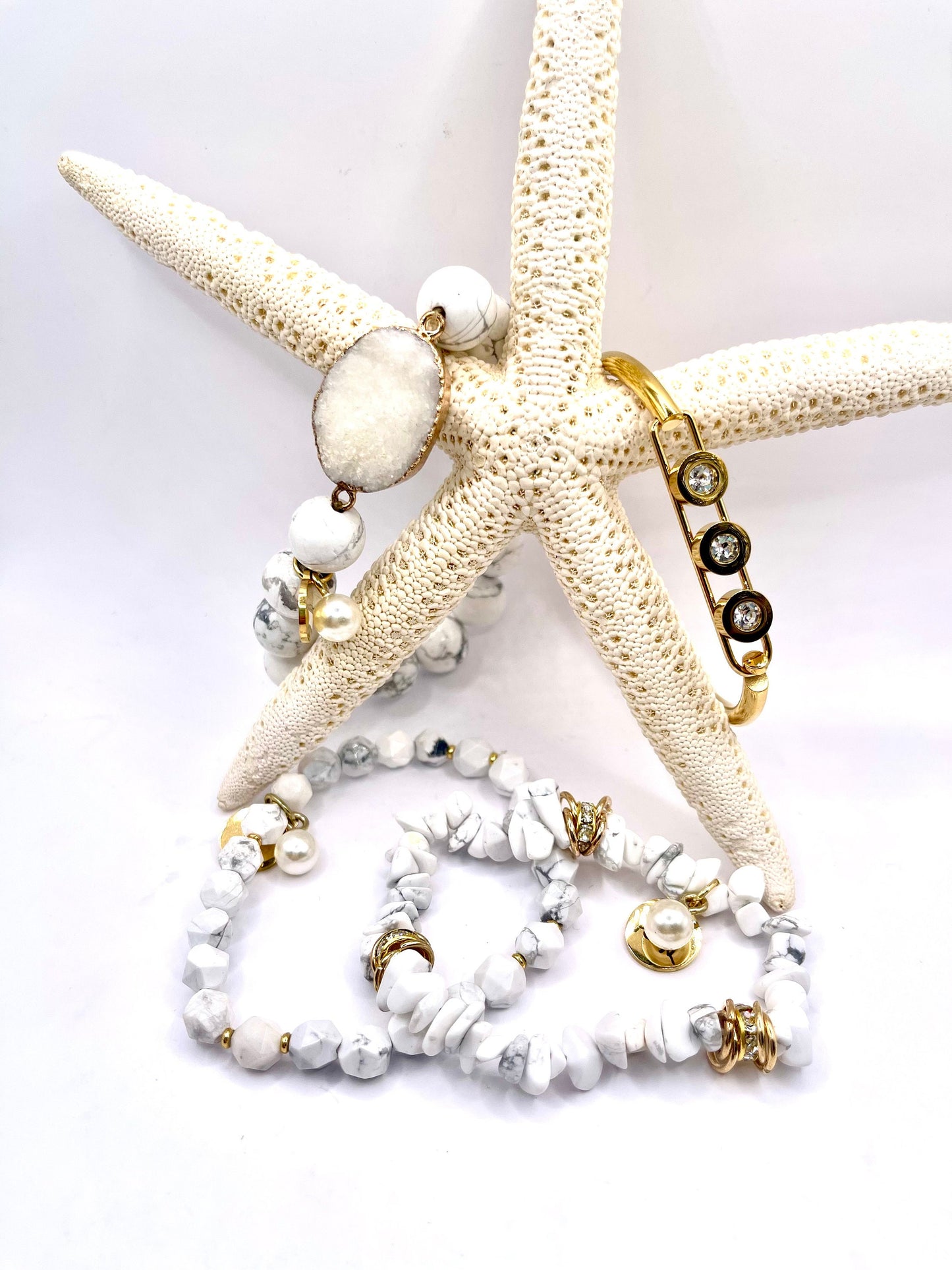 White howlite/Druzy quartz and gold cz bracelet/perfect summer jewelry!